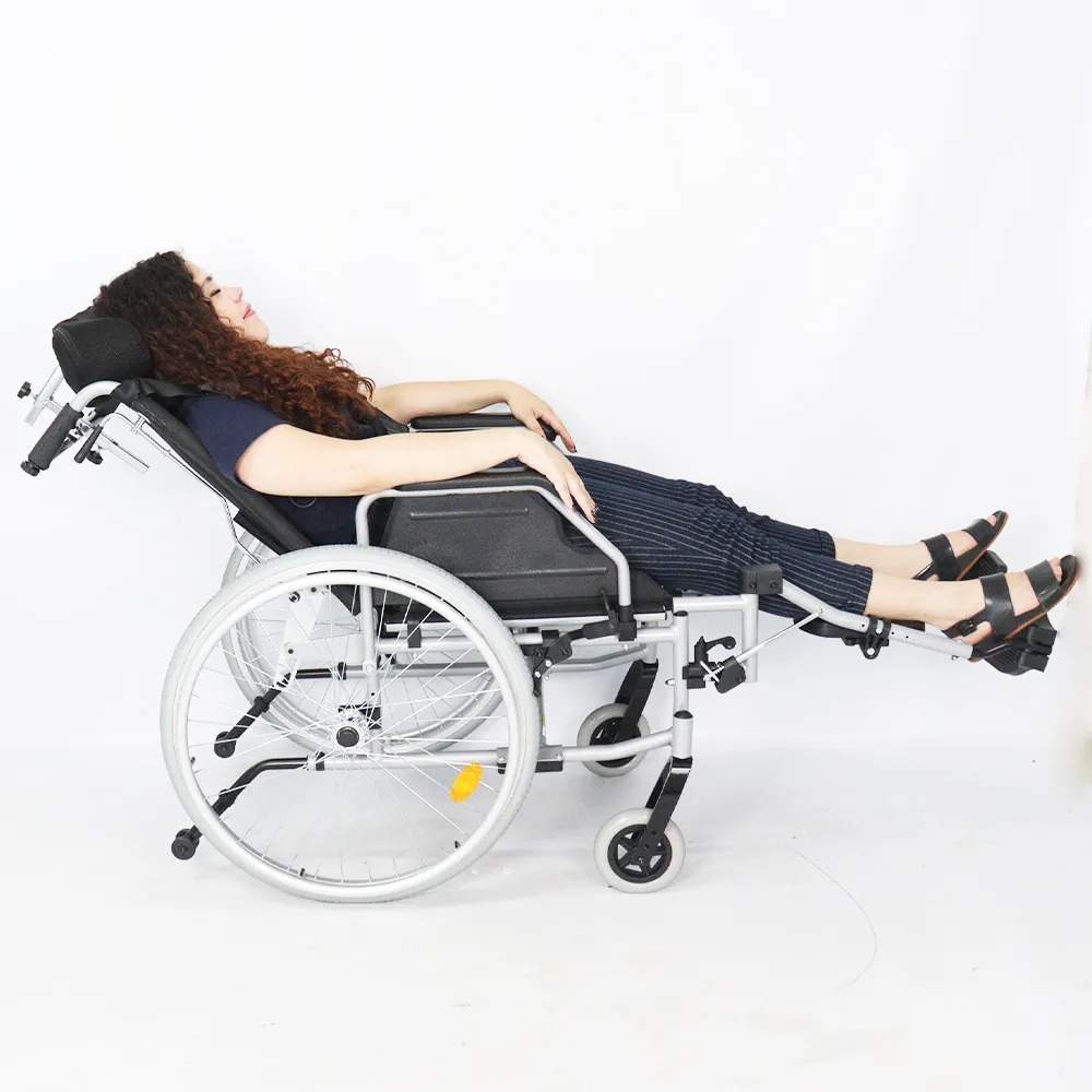 Silla de Ruedas D700 T44 – Dellamed - Imagen 2